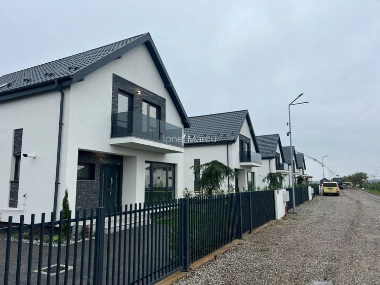 Case strejnicu.  premim plus! 235000 tva inclus