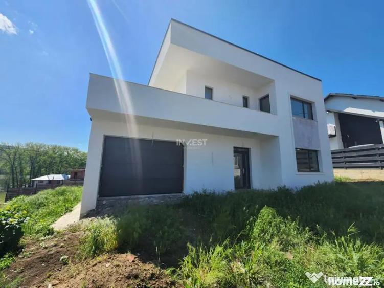 Casa individuala , 4 camere, 3 bai, garaj 26 mp , terasa 40 - 1