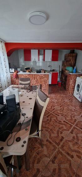 Casa de Vanzare cu 3 dormitoare - 4