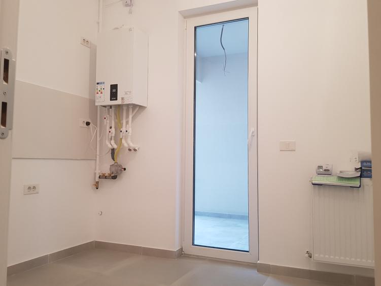 Vanzare apartament unicat, 2 camere, 2 bai, centrala proprie, sector 4 Hornbach - 6