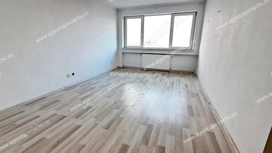 Apartament cu 3 camere, Tiglina 2, centrala termica, nemobilat!