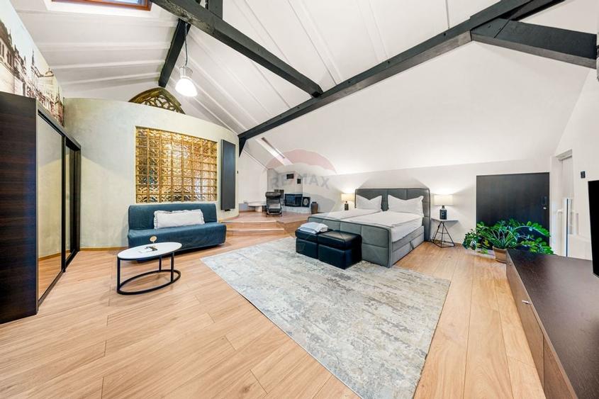 Casa de vanzare cu pozitionare strategica - strada Republicii - 2