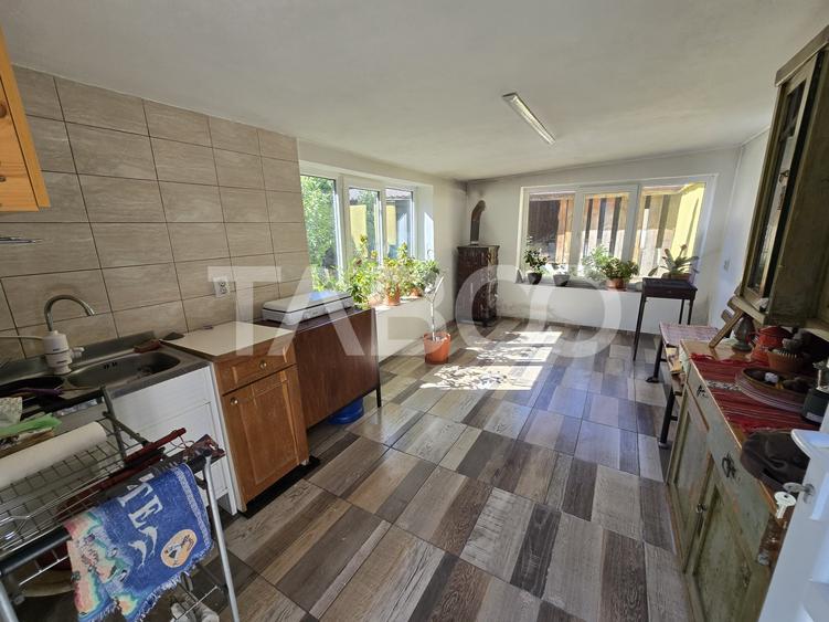 Casa spatioasa de vanzare teren 432 mp zona linistita - Lupeni Sibiu - 17