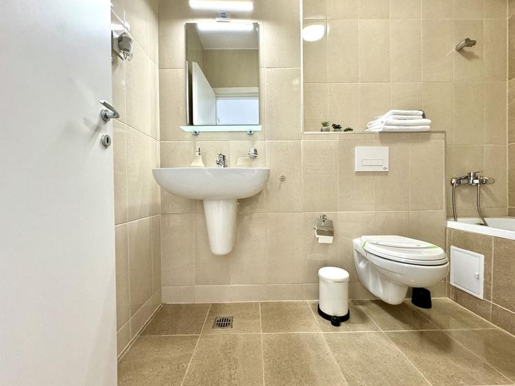 Apartament cu 2 camere decomandat, mobilat în Lipovei