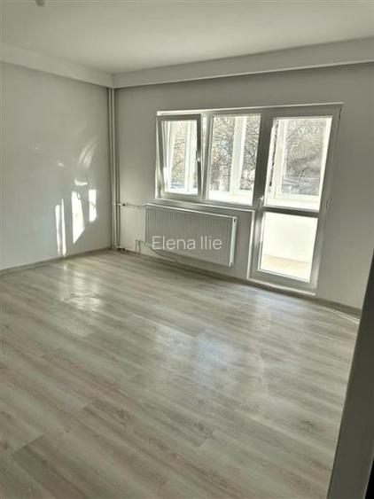 Colentina, apartament 2 camere decom et 1 an bloc 1987 Colentina, apartament 2 camere decom et 1 an bloc 1987