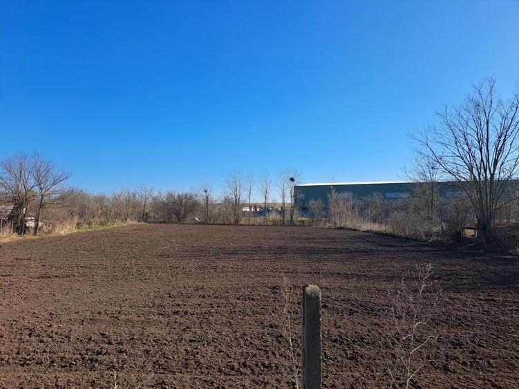 Teren intravilan - 2