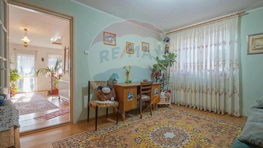 Casa spa?ioasa ?i practica, aproape natura si ora?- Cartier Darste - 5