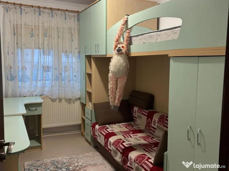 Apartament 3 camere de vanzare zona centrala Buhusi - 4