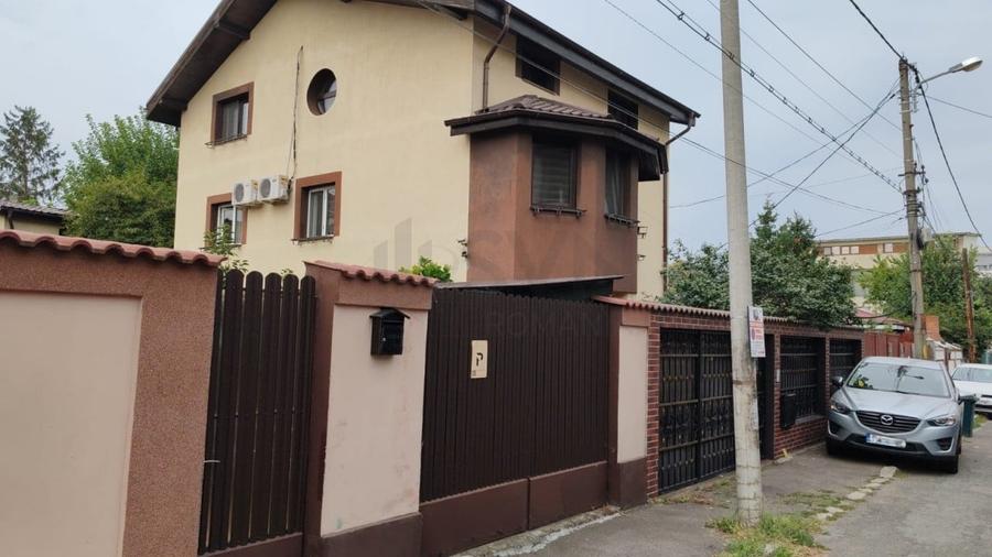 REV2005073 Vila 8 camere cu Teren 250 mp Zona Mihai Bravu Sector 3 de Vanzare - 2