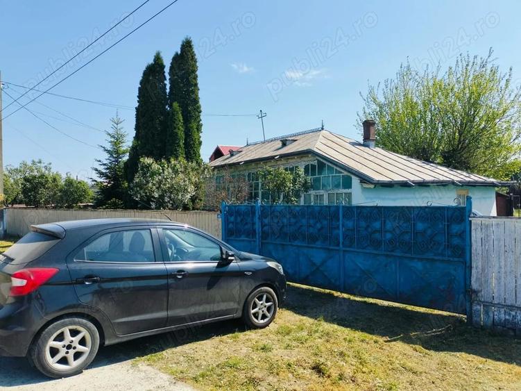PERSOANA FIZICA!Casa batraneasca cu teren si livada,sat Macaresti, com Prisacani iasi - 2