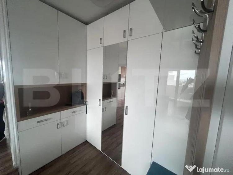 Apartament cu 3 camere, zona Happy Residence CB - 6