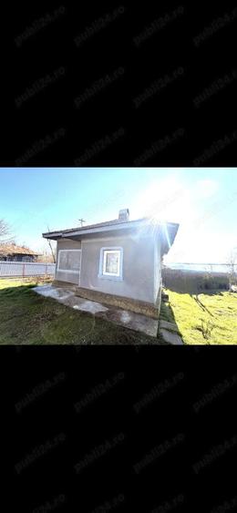 Vand casa la curte comuna Ulmu, judet Calrarasi la 200 m de lac! - 24