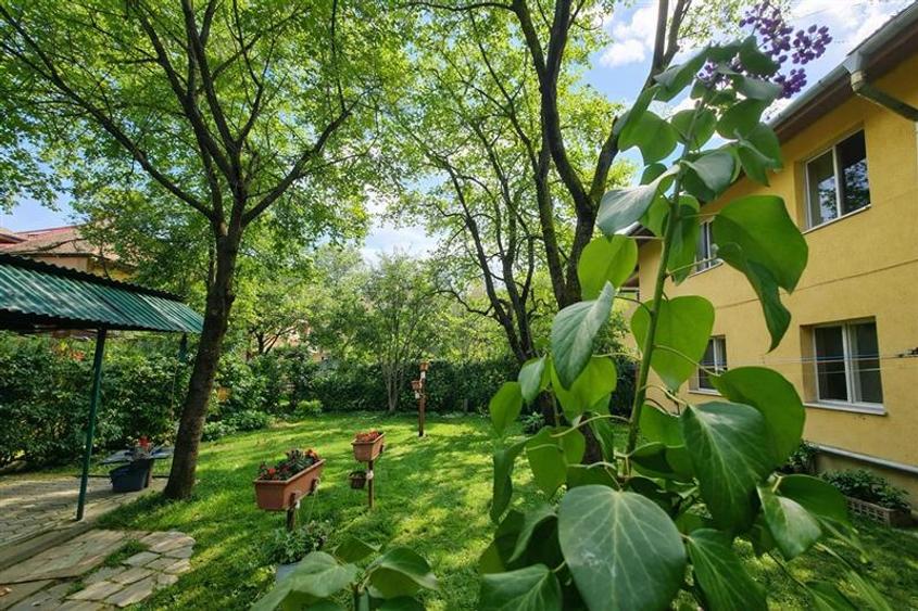 Imobil cu gradina verde in cartier linistit, Tractorul Brasov - 1