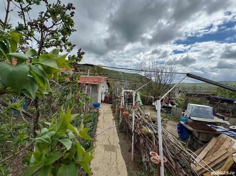 Vand casa in orasul Babadag, zona linistita! - 5