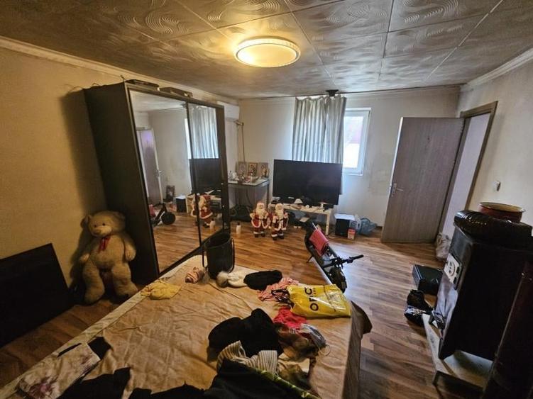 Giulesti SECTOR 1 Teren 254mp 4Cam+Hol+Baie+Buc Casa Modesta 1965 - 2