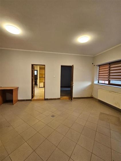 Proprietate Versatil? Locuin?? Afacere  After School sau Birouri IN  One?ti de v - 5