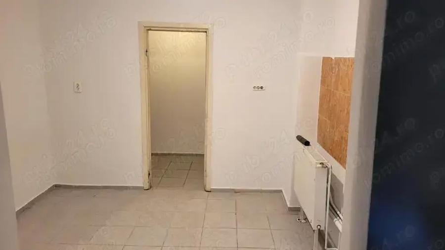 Apartament 3 Camere 2 Bai Decomandat Centrala Proprie Zona Aradului - 3