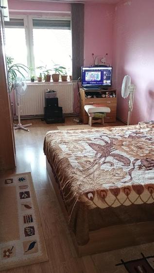 Apartament cu doua camere decomandat - 3