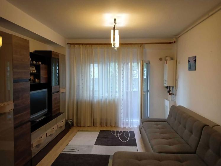 Proprietar inchiriez ap. cu 2 cam. - Residence Militari - 1
