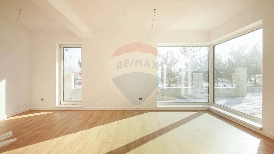 Duplex modern, cu panorama fantastica asupra mun?ilor, Ra?nov - 14