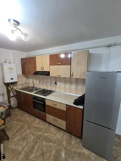 Inchiriez apartament zona Selgros C.U.G. - 5