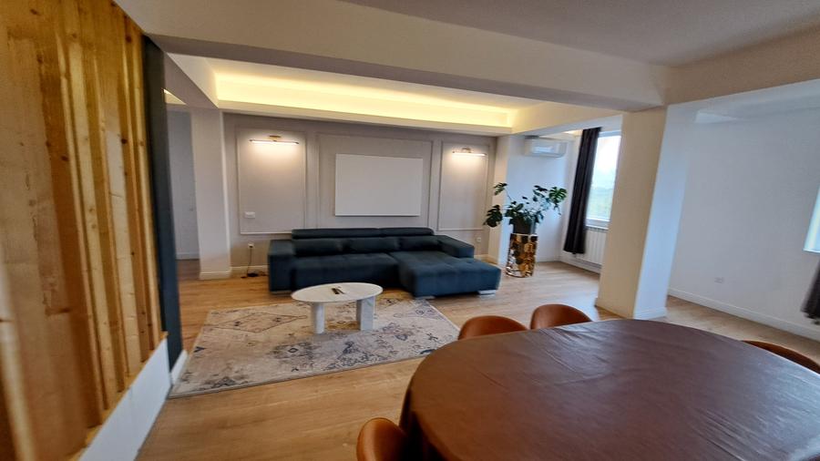 APARTAMENT 3 CAMERE CU 3 BAI - LUX - LOC PARCARE - COMISION 0 - 6