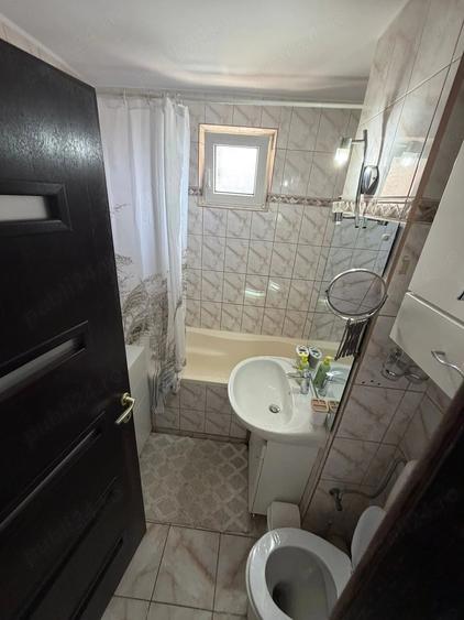 Apartament cu 2 camere decomandat în Craiter