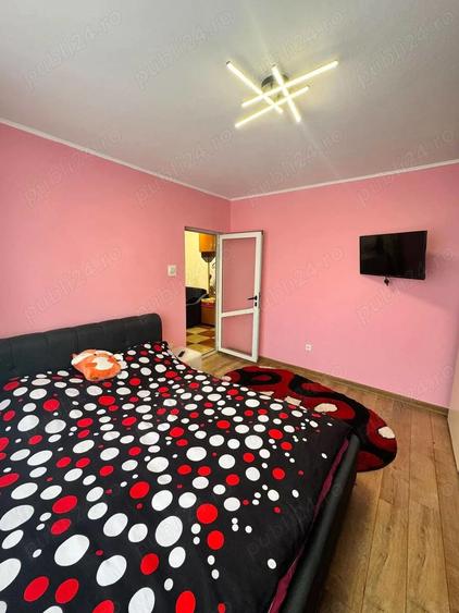 De vanzare apartament cu 2 camere ?i balcon, zona Hotel Roman, mobilat ?i utilat 55.000euro - 2