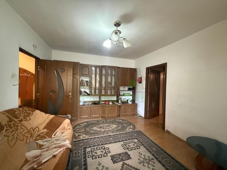 Oportunitate! Apartament 2 camere, 48 mp utili, zonă apreciată - 1