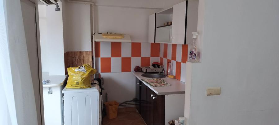 Inchiriat garsoniera ultracentrala-vedere spre intersectia principala - 4