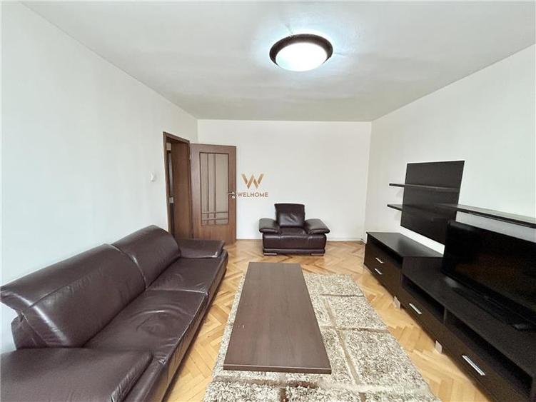 Apartament cu 3 camere decomandat în Central