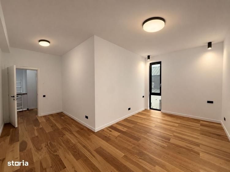 Casă cu 4 camere în Odăile