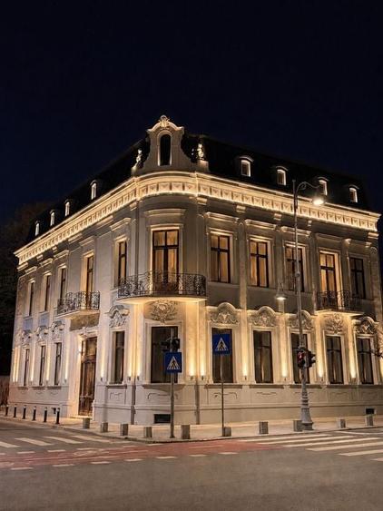 Birou, de 1,100 mp, în Calea Victoriei
