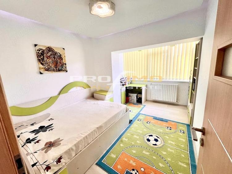 City Mall , apartament cu 3 camere decomandat, etaj intermed - 6