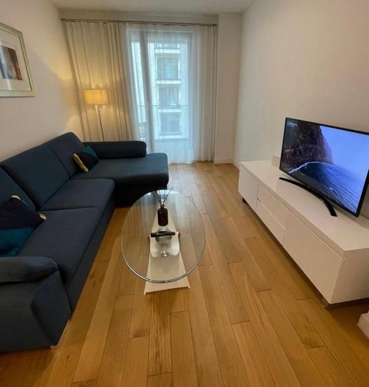Apartament cu 2 camere semidecomandat, mobilat în Unirii