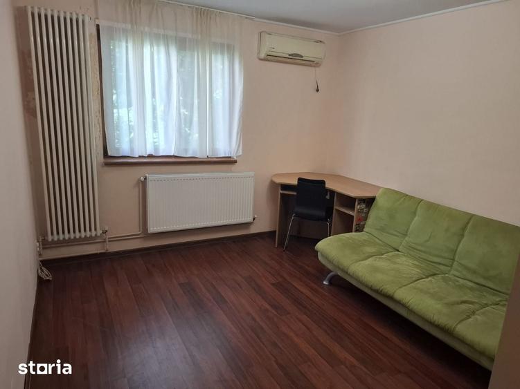 Apartament cu 3 camere decomandat în Unirii Sud