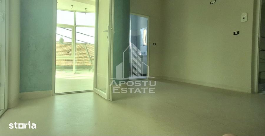 Spațiu comercial, de 70 mp, în Micălaca