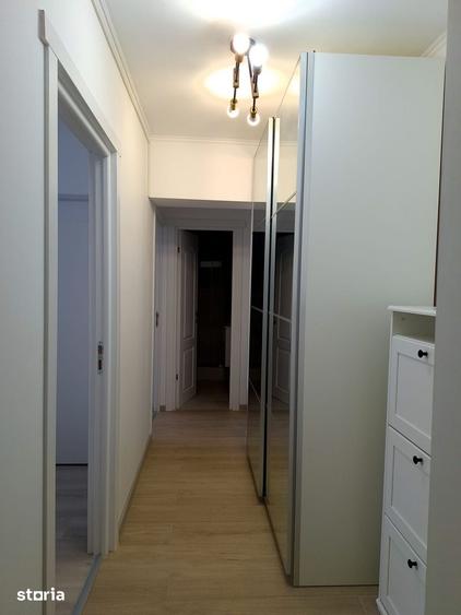 Apartament cu 3 camere decomandat în Central