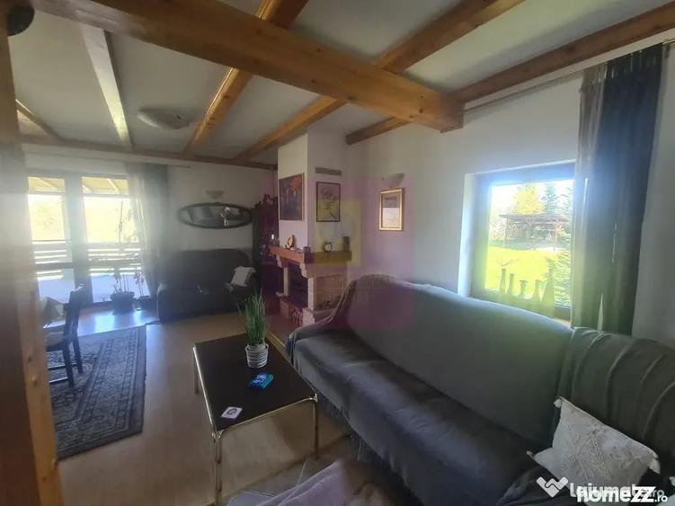 Casă cu 5 camere cu Teren 2177 Mp în Ghioșești