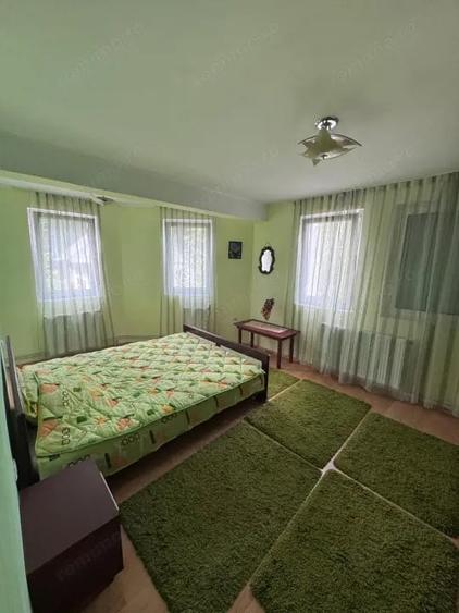 Casă cu Teren 1153 Mp în Solca