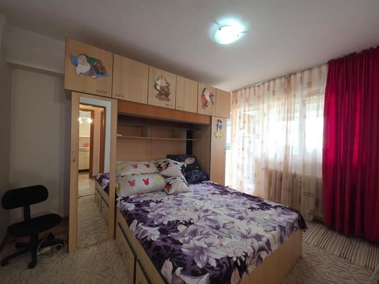 Apartament cu 3 camere în Militari