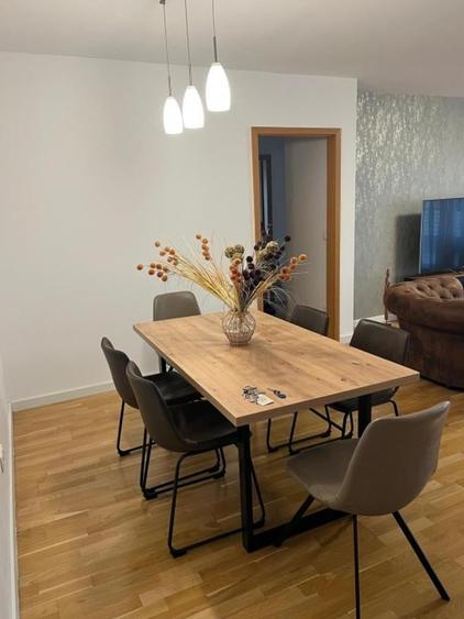 Apartament cu 4 camere decomandat, mobilat în Sisești