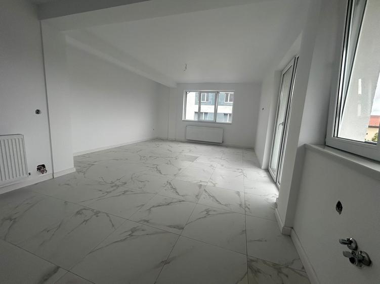 Apartament cu 2 camere semidecomandat în Florești — fotografia 2
