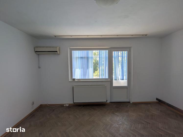Apartament cu 3 camere decomandat în Vest