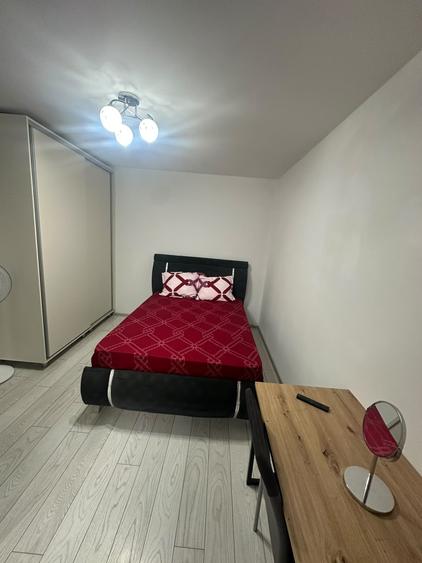 Apartament cu 2 camere semidecomandat în Bucșinescu