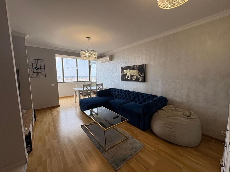 Apartament cu 3 camere decomandat, mobilat în Apărătorii Patriei