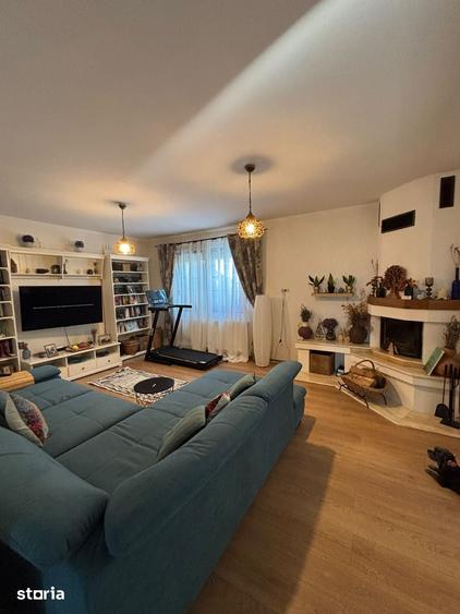 Casă cu 5 camere cu Teren 546 Mp în Clinceni