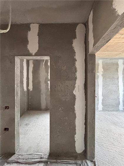 Duplex cu 5 camere cu Canalizare în Moșnița Nouă