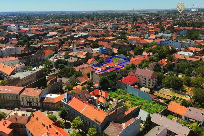 Teren de 1610 mp, în Central