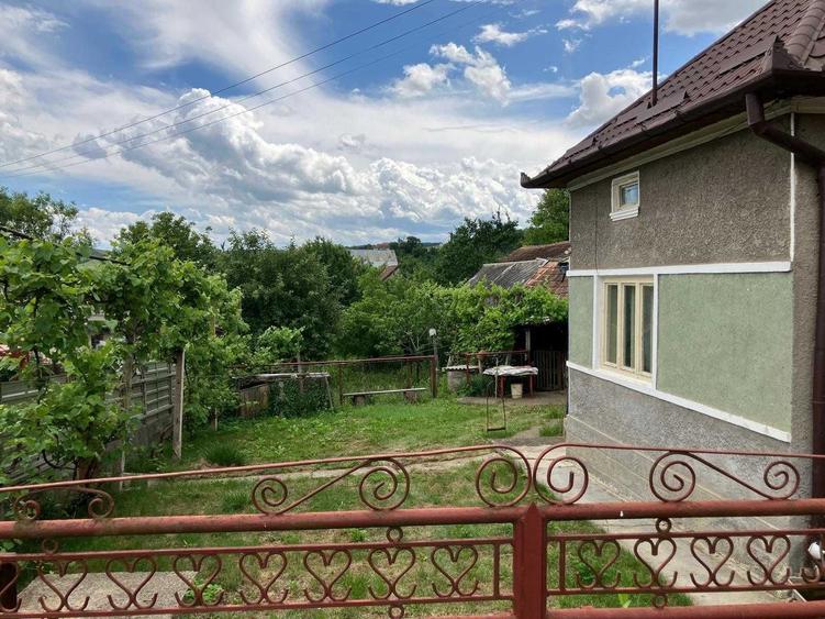 Casă cu 2 camere în Mociu